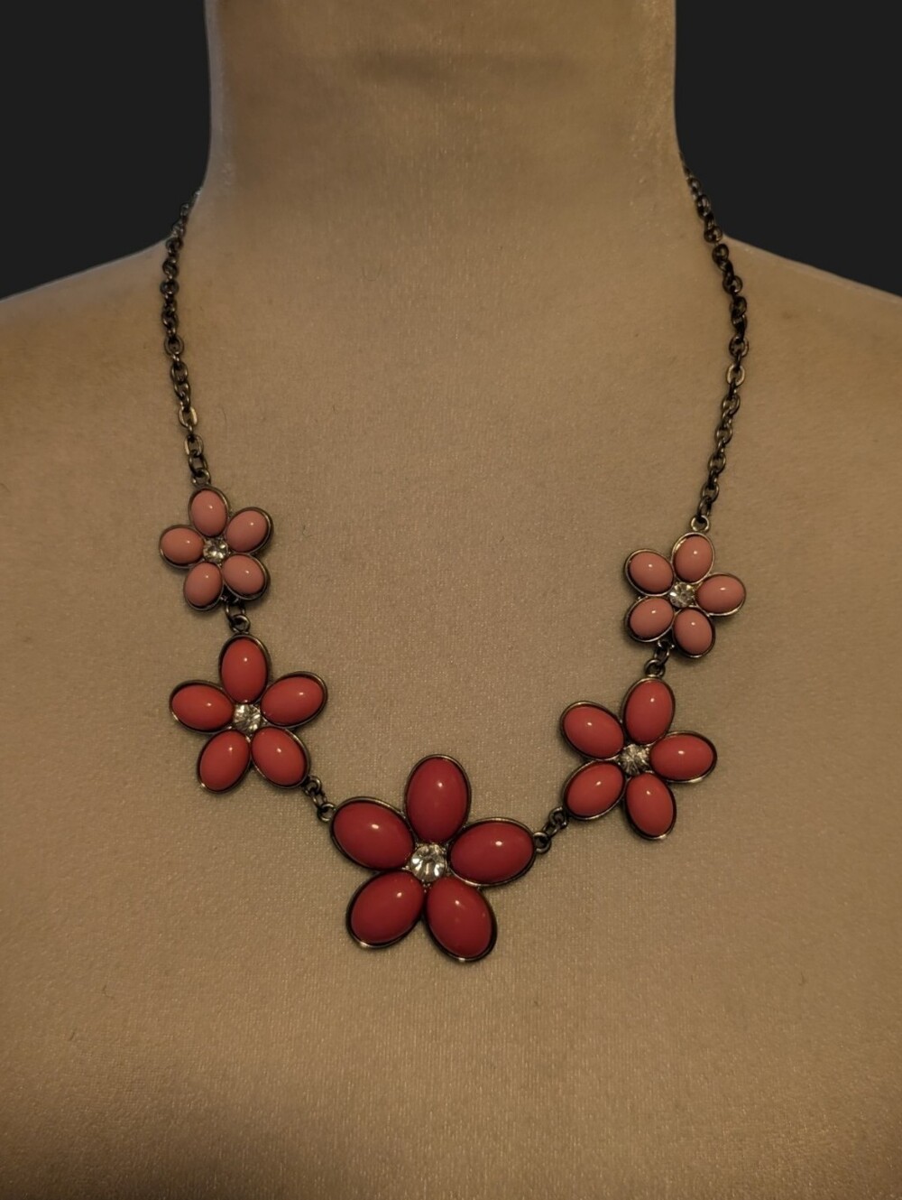 EUC Floral Statement Necklace - Coral & Blush Flowers Silver Tone